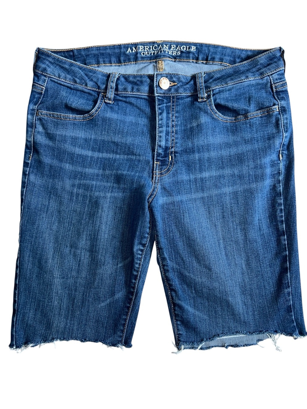 American Eagle Bermuda Jeans Shorts Raw Hem Casual Chic Women’s Size 12